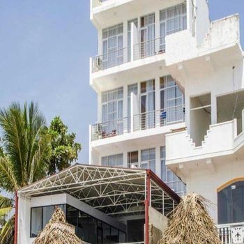 Trinco Beach Hotel Trincomalee Exterior photo