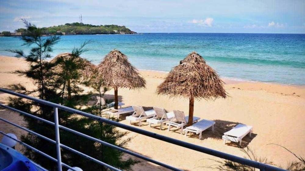 Trinco Beach Hotel Trincomalee Exterior photo